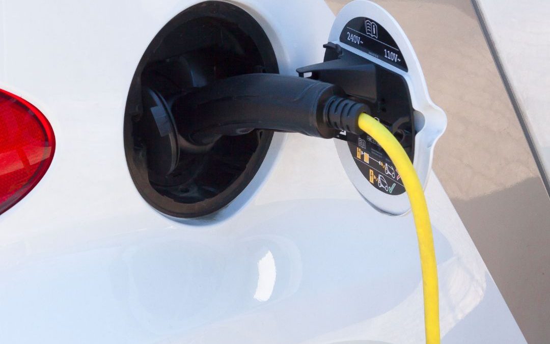 Las ventajas de los coches eléctricos en las ciudades: beneficios para el medioambiente y la economía