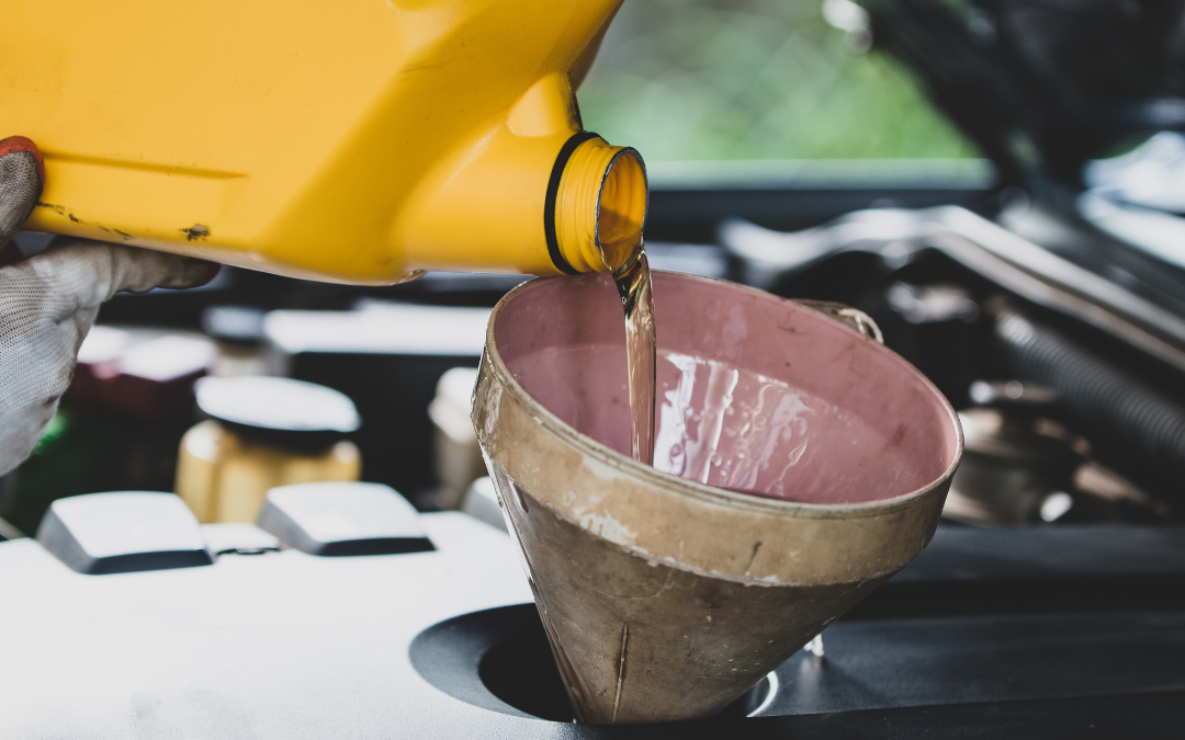 Así te avisa el motor del coche de que debes cambiar el aceite