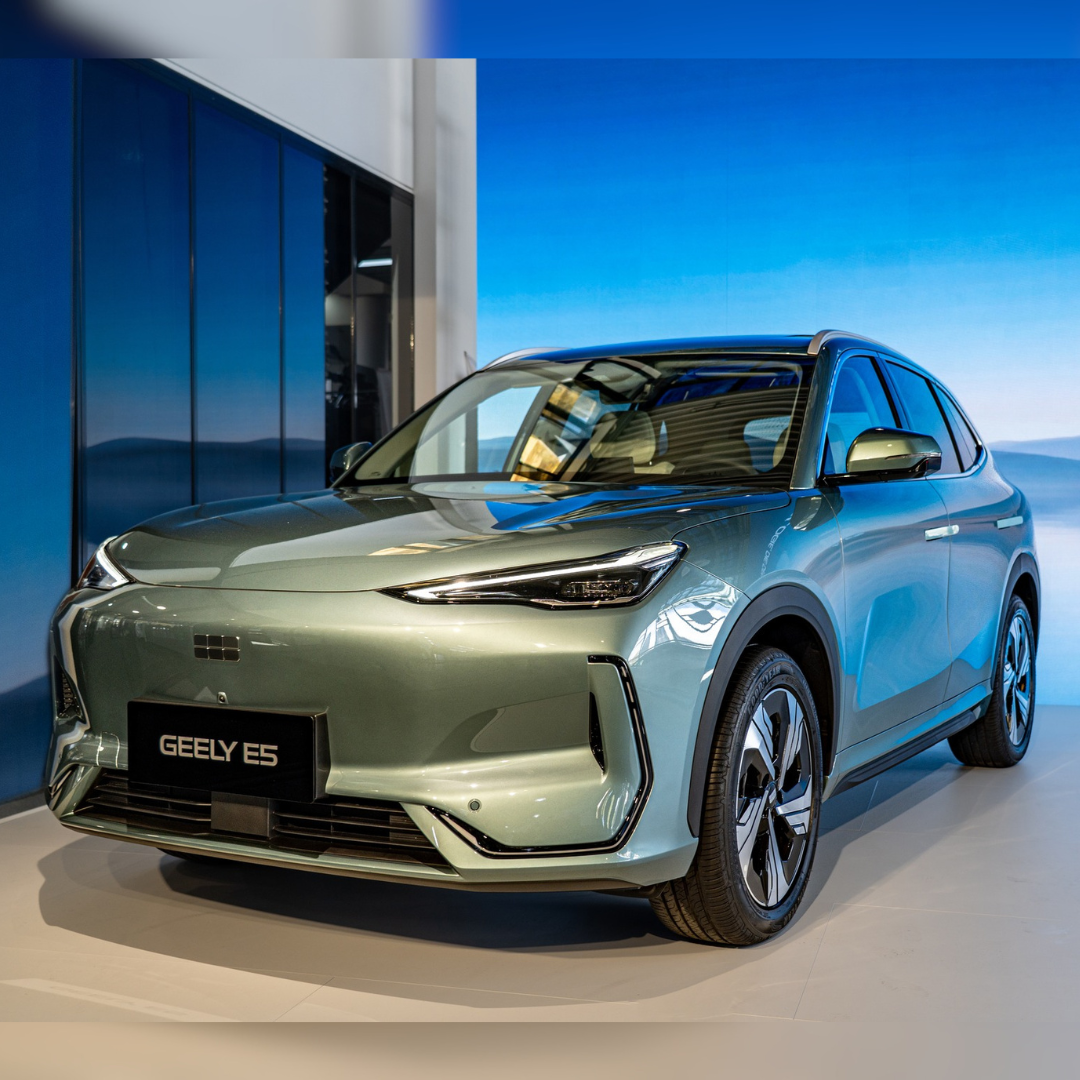 Geely aterriza en España con dos modelos electrificados