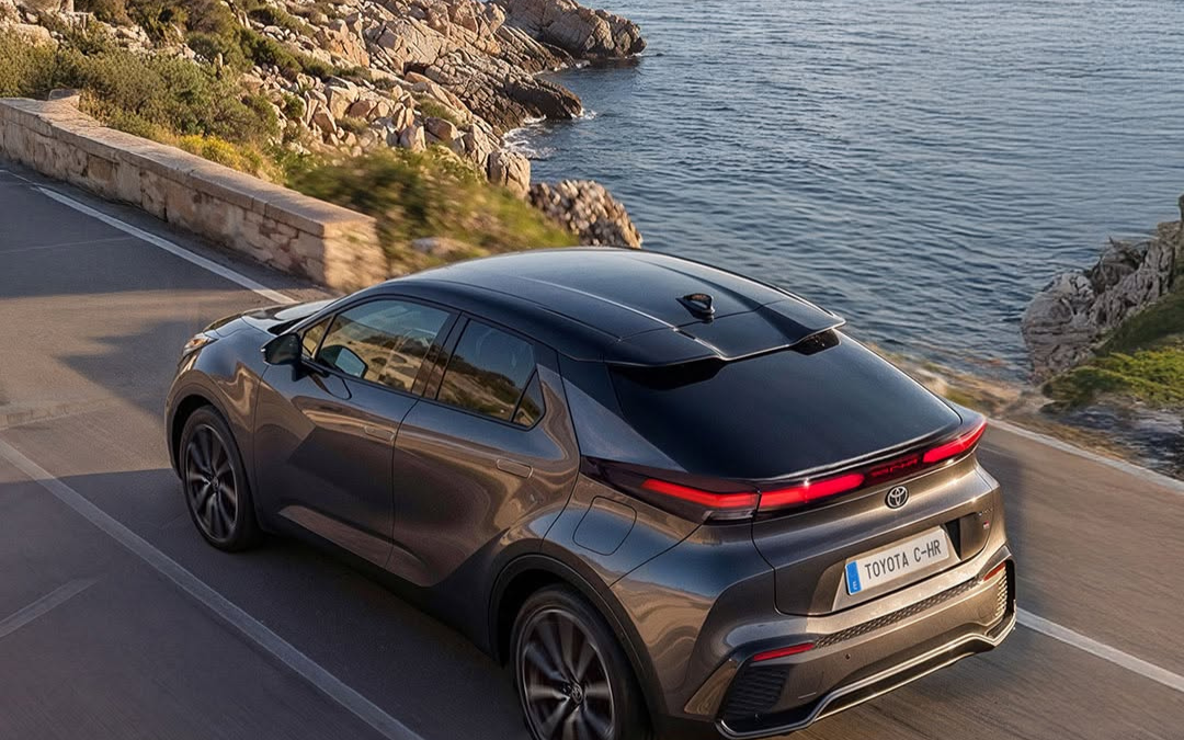 ¿Dacia Sandero Stepway o Toyota C-HR? Top ventas en 2026